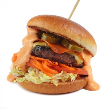 Бургер с перцем Халапеньо